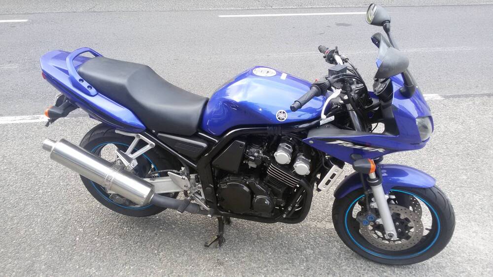 Yamaha FZS 600 Fazer (2003 - 04)