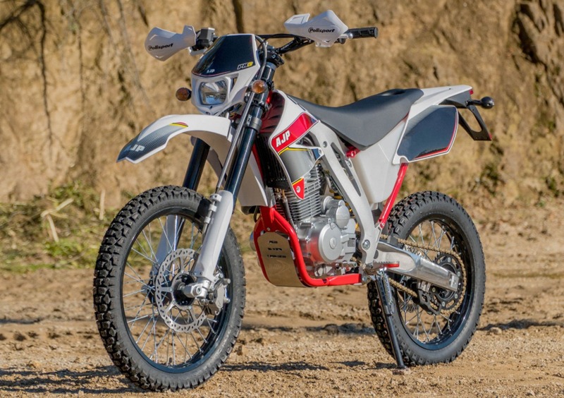 AJP PR3 240 Enduro PR3 240 Enduro Pro (2019 - 20) (2)