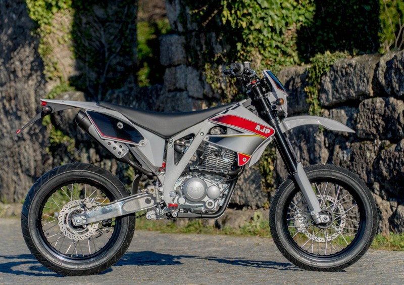 AJP PR3 240 Supermoto PR3 240 Supermoto (2019 - 20)