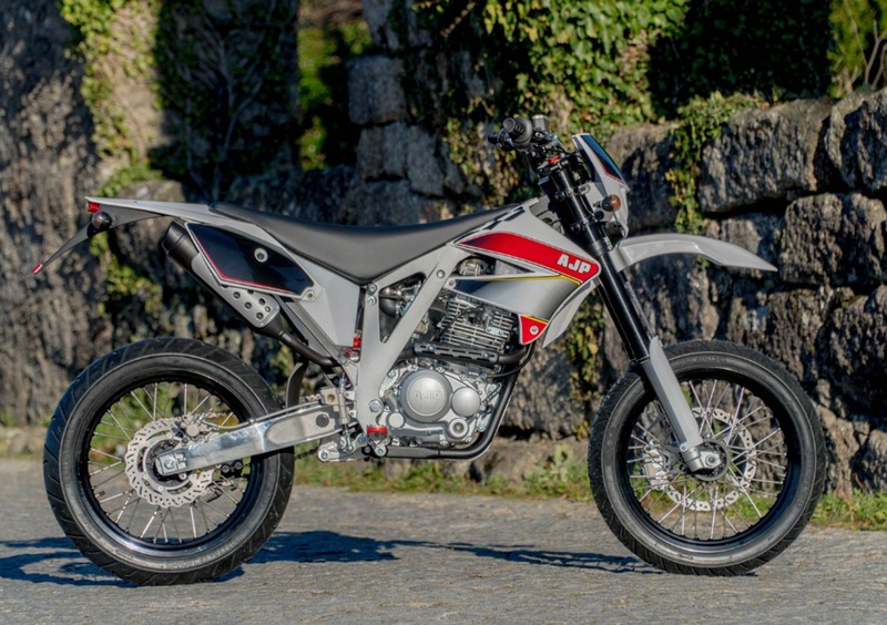 AJP PR3 240 Supermoto Pro PR3 240 Supermoto Pro (2019 - 20)