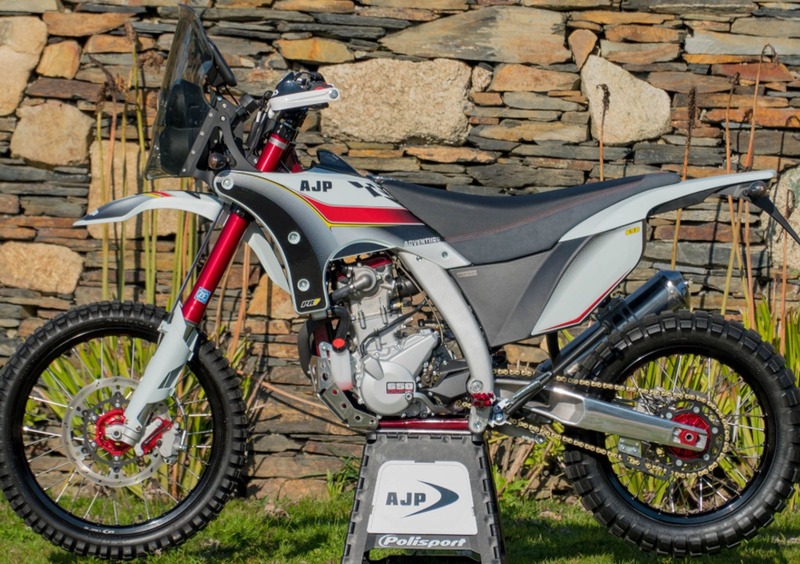 AJP PR7 650 Adventure PR7 650 Adventure (2019 - 20) (3)