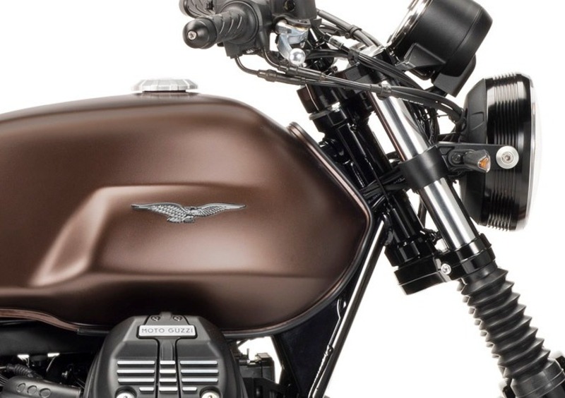 Moto Guzzi V7 V7 III Stone Night Pack (2019 - 20) (5)