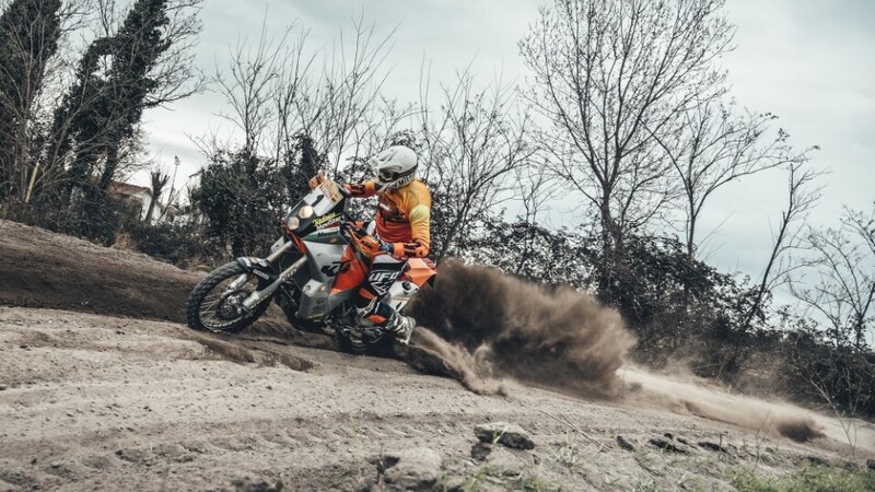 La KTM LC8 950 Rally di Fabrizio e Gioele Meoni