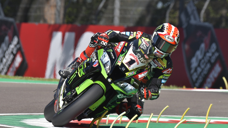 SBK 2019. Rea chiude in testa le libere di Imola