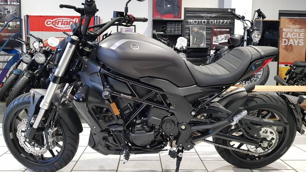 Benelli 502 C (2019 - 20) (4)