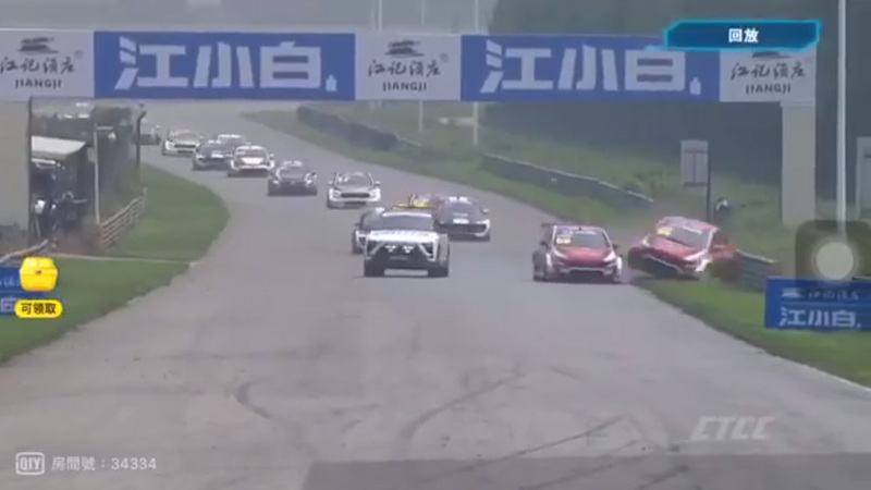 Incidente nel Turismo cinese: Safety Car piomba in pista [Video]