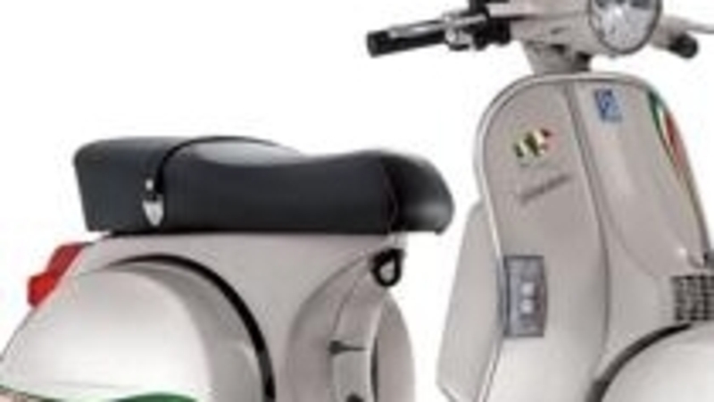 Vespa PX serie speciale Unit&agrave; d&rsquo;Italia