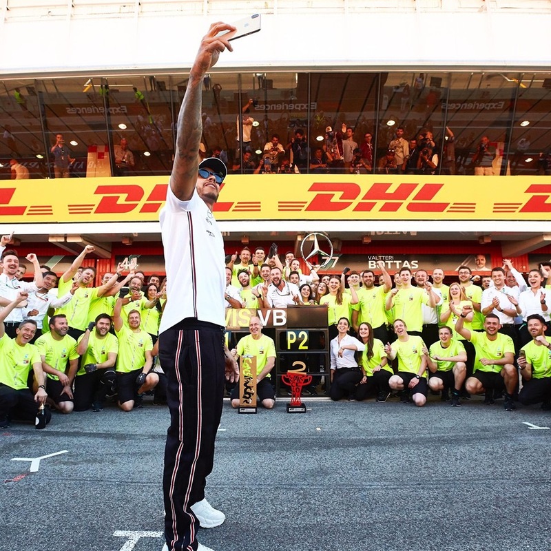 F1, GP Spagna 2019: Mercedes, i gilet gialli della F1