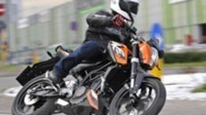 KTM Duke 125  