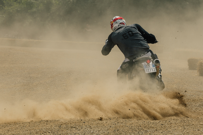 Gare di Flat Track a inseguimento