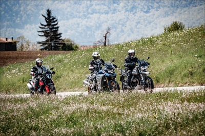 Moto Guzzi V85TT, KTM 790 Adventure e BMW F850GS ADV: comparativa maxienduro 2019