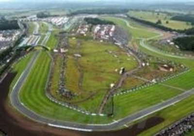 Superbike. Checa primo nelle libere a Donington