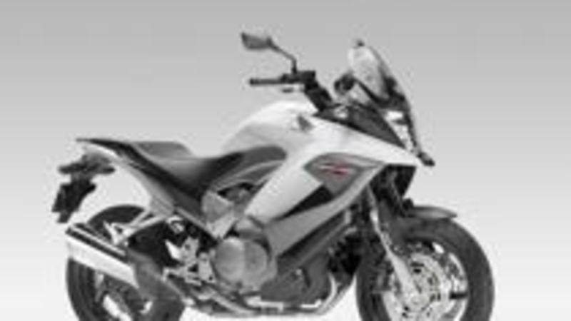 Honda Crossrunner. Prezzo, peso e potenza