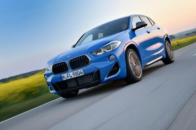 BMW X2 M35i 2019. Accenno di Serie 1 sportiva? Non ancora