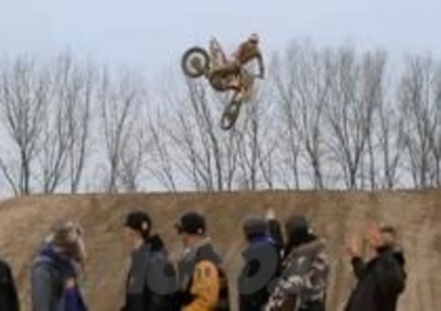 Tony Cairoli protagonista del nuovo video di Grido