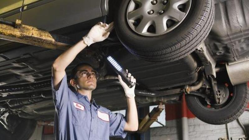 Scandalo revisioni auto irregolari, Denunce a Torino: vergogna e malcostume senza fine