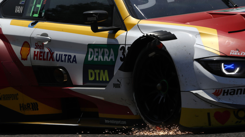 DTM 2019, Sheldon van der Linde centra la sua prima pole