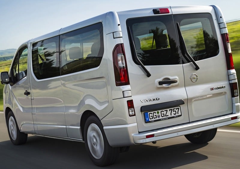 Opel Vivaro (2019-->>) (21)