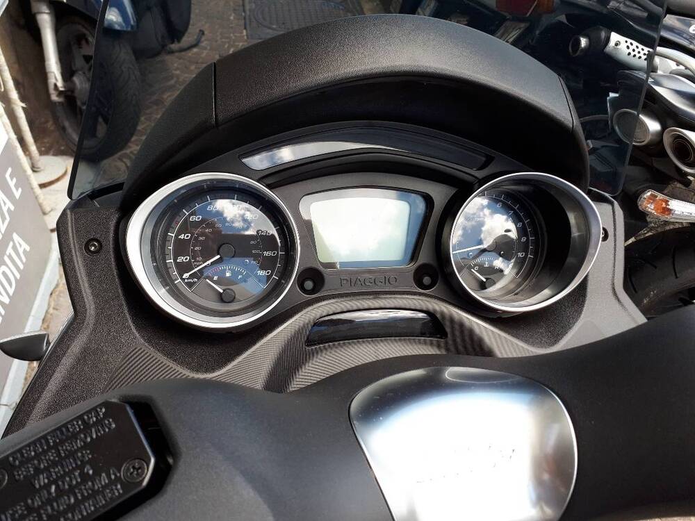 Piaggio MP3 300 ABS Hpe (2021 - 24) (5)