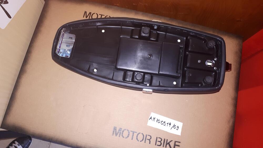 Sella Nisa 0700 Piaggio (5)