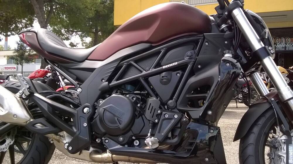 Benelli 502 C (2021 - 25) (6)