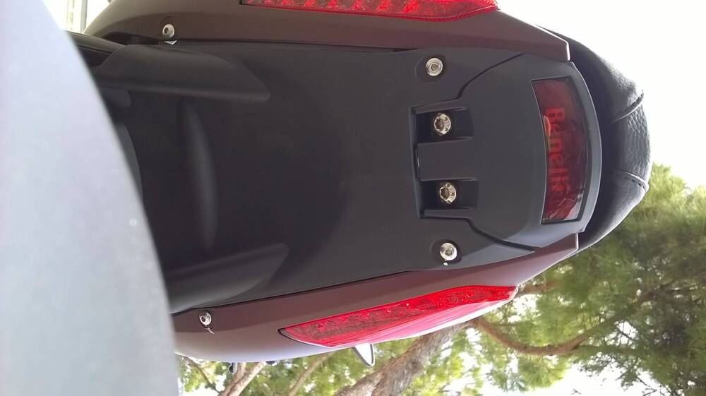 Benelli 502 C (2021 - 25) (12)