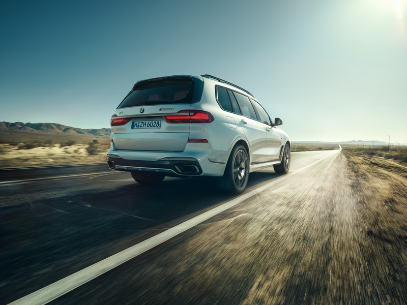 BMW X5 e X7 M50i: V8 da 530 CV per i SUV bavaresi