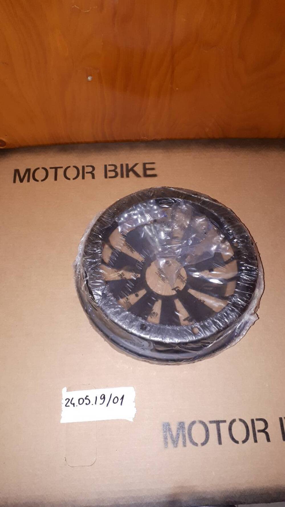 Cerchio F.A. con calotta "Racing" Piaggio (2)