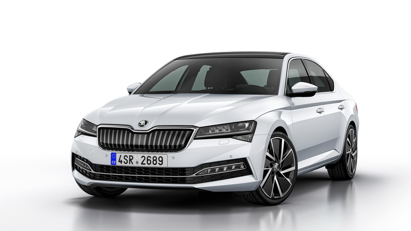 Skoda Superb restyling, arriva l&#039;ibrido [Video]