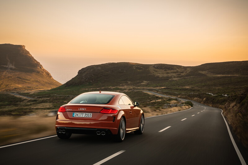 L&#039;ultima generazione di Audi TT S Coup&eacute;