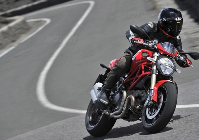 Ducati Monster 1100 Evo  