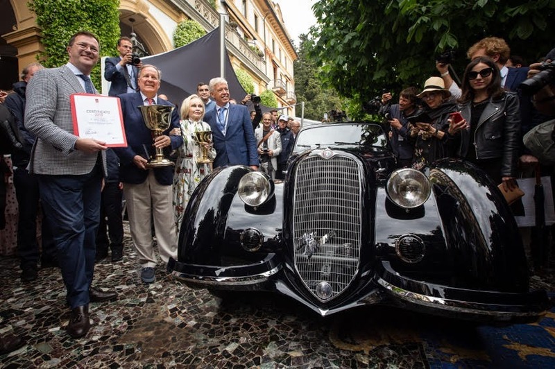 Alfa Romeo 8C 2900B premiata con la Coppa d&#039;Oro al Concorso d&#039;Eleganza Villa d&#039;Este