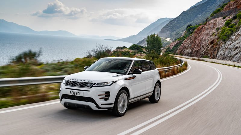 Range Rover Evoque | La mini Velar su strada e offroad [Video]