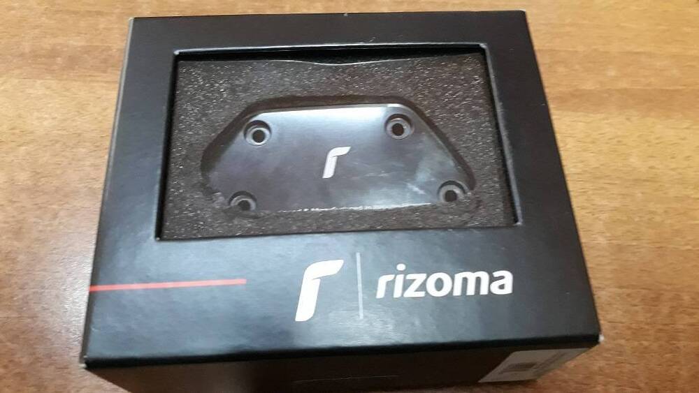 TAPPO SERBATOIO OLIO FRIZIONE RIZOMA COD TP035B