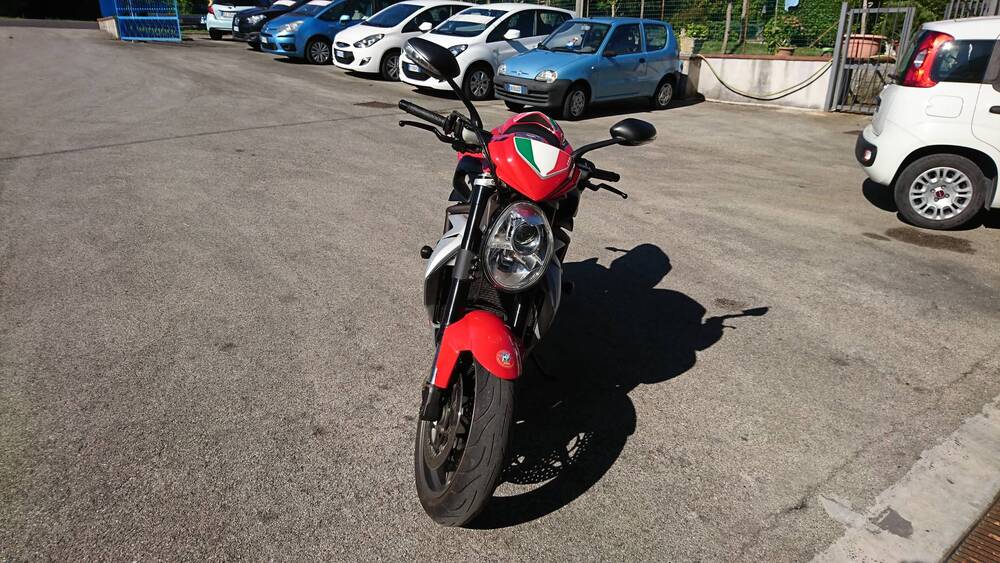MV Agusta Brutale 990 R (2009 - 12) (4)