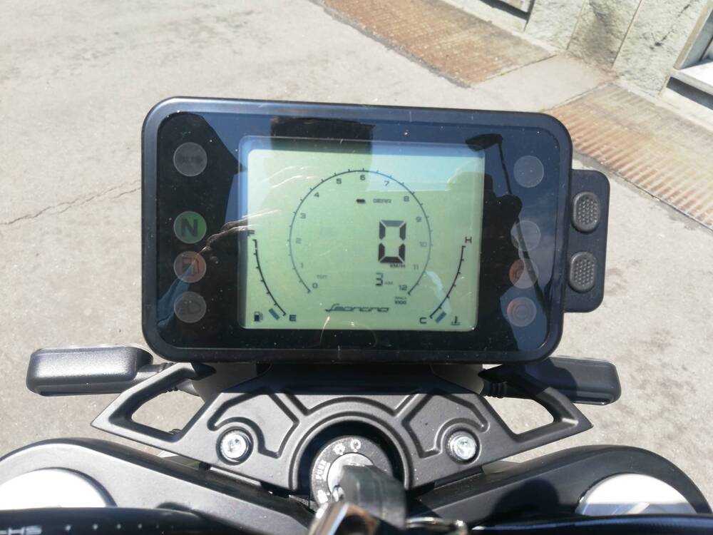 Benelli Leoncino 250 (2021 - 25) (9)