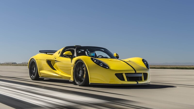 Hennessey Venom GT Spyder, la spider pi&ugrave; veloce del mondo: 427,44 km/h [Video]