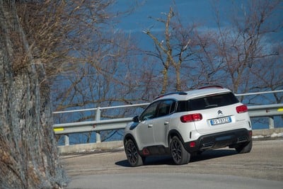 Citroen C5 Aircross, Motori: con EAT8 e nuovo 1.6 benzina 180 CV si &egrave; top, attendendo il Plug-in [video]