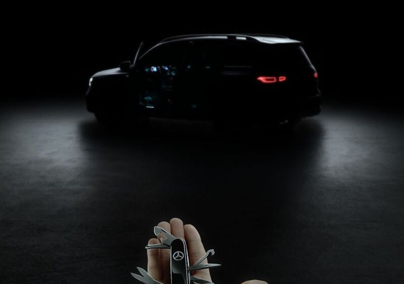 Mercedes GLB, sui social arriva un teaser del SUV