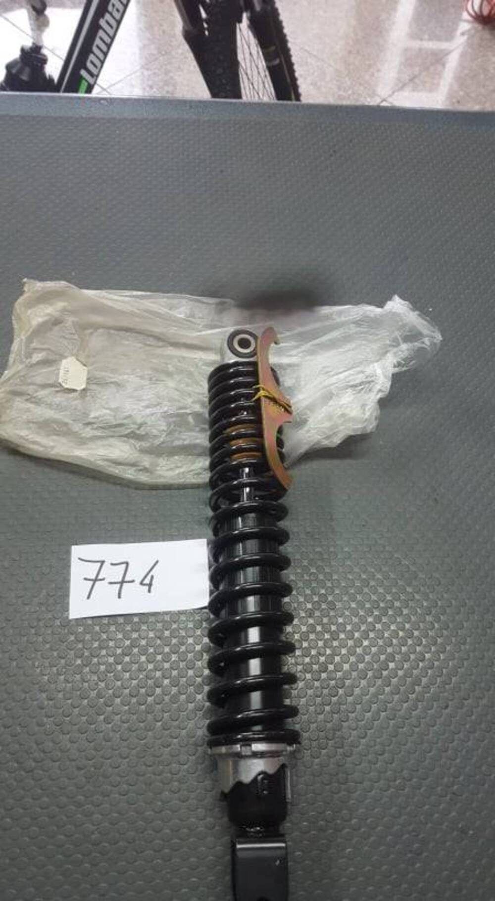 AMMORTIZZ. POST. DX YAMAHA MAJESTY 250 Sgr