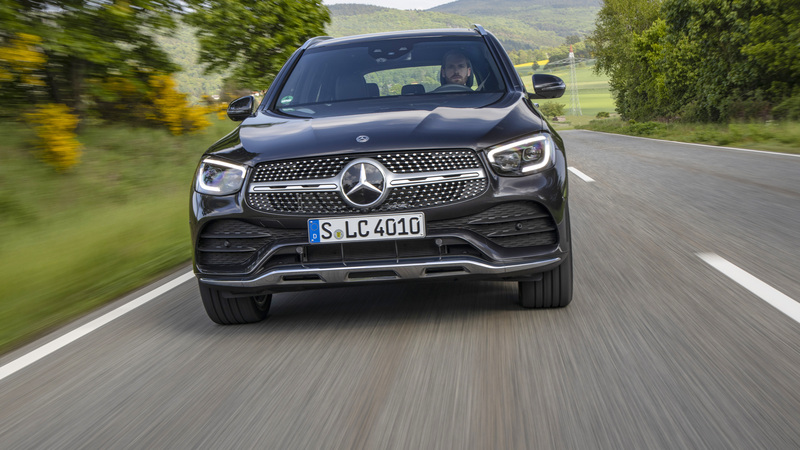 Mercedes GLC 2019, Suv e Coup&eacute; anche in off road