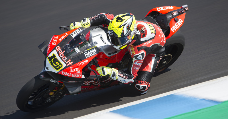 SBK 2019. Bautista domina Gara-1 a Jerez