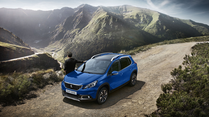 Peugeot 2008 Signature: serie speciale per il SUV francese