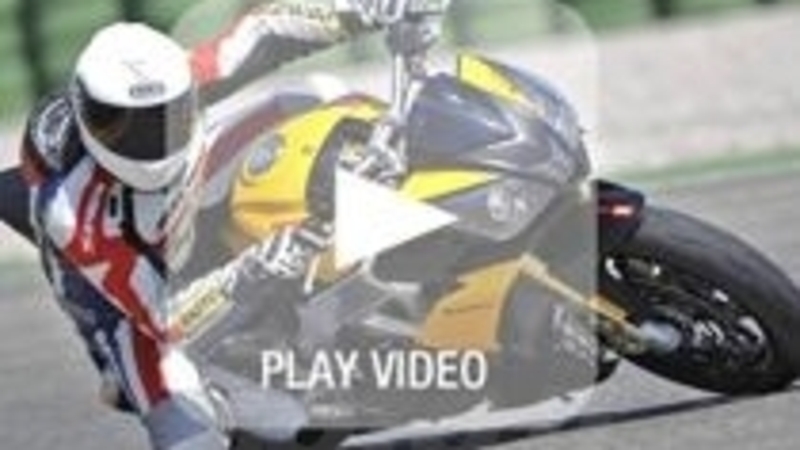 Aprilia Tuono V4 R. Il video della nostra prova in pista