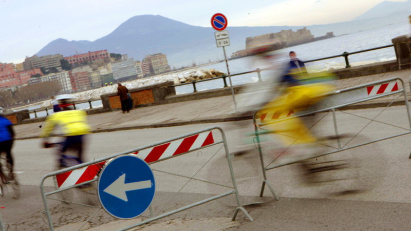 Napoli, stop alla circolazione gioved&igrave; 13 giugno dalle 15 alle 20