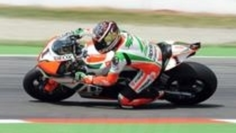 Un super Biaggi conquista la Superpole a Monza