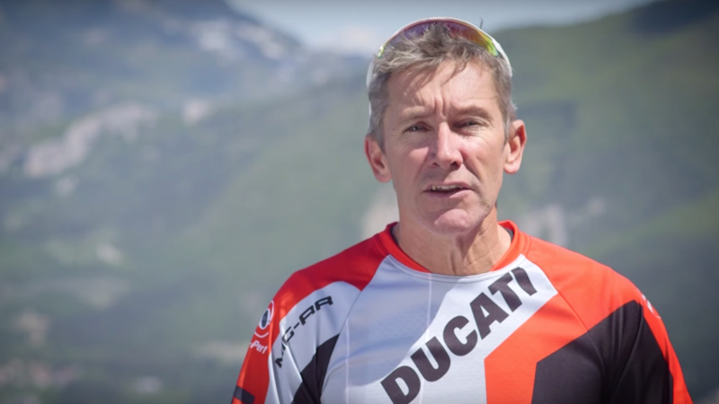 Bayliss torna in sella a una Ducati... eBike!