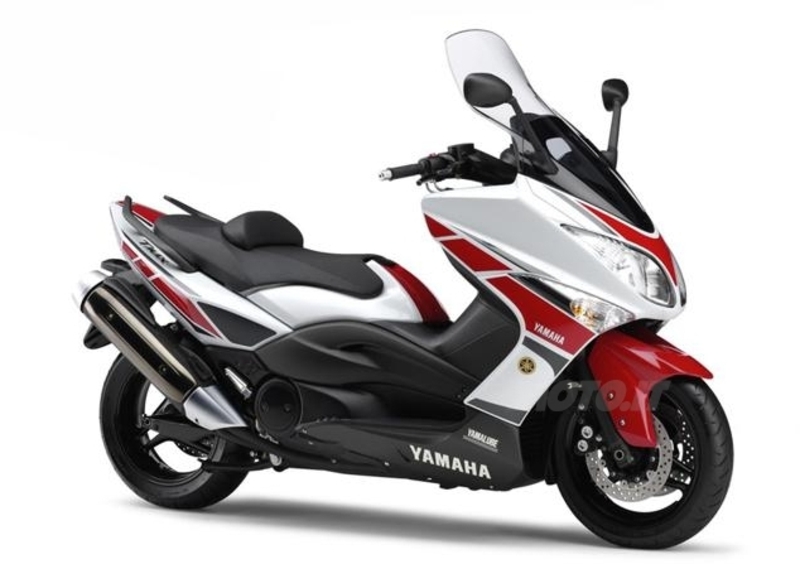 Yamaha T-MAX Anniversary 50&deg;: lo vorreste anche in Italia?