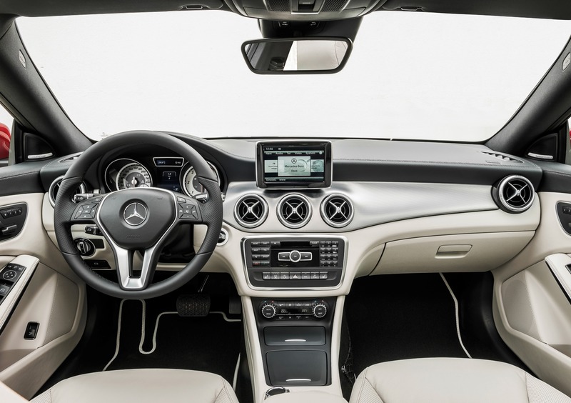 Mercedes-Benz CLA (2019-->>) (40)