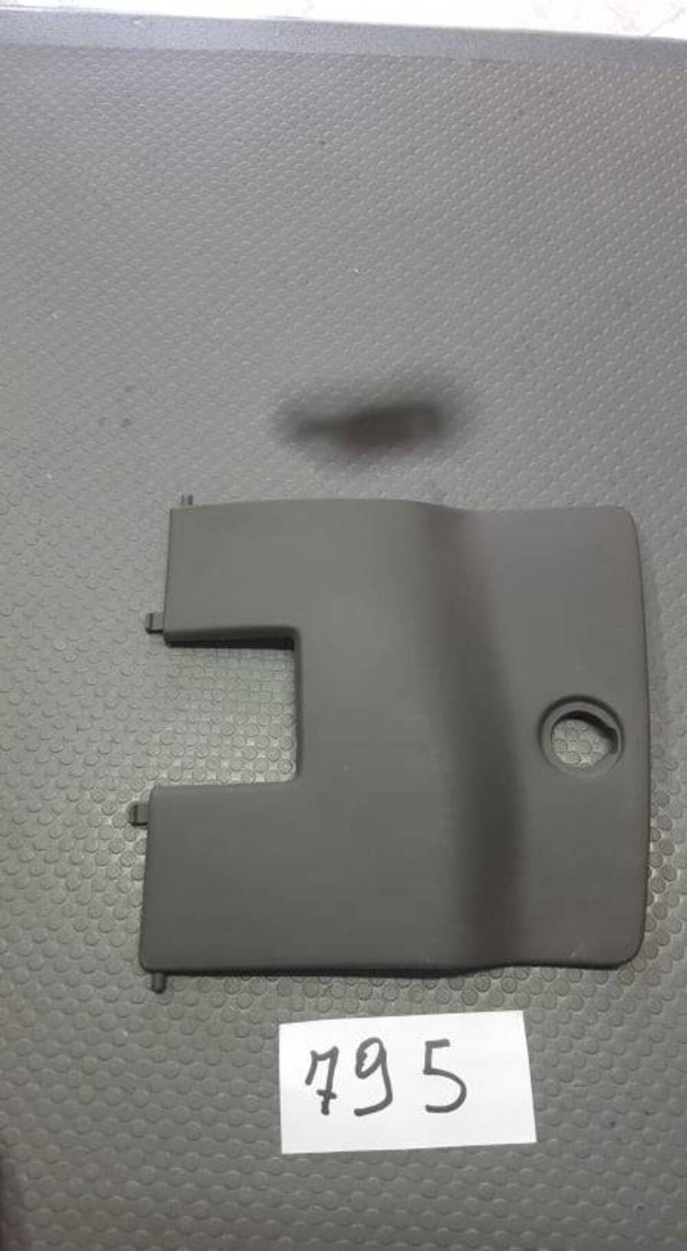 COPERCHIO GRIGIO BAULETTO PHANTOM F12 Malaguti